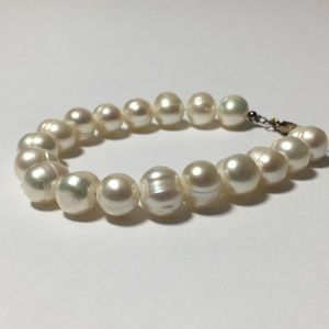 FRESHWATER RINGED PEARL BRACELET